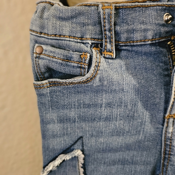 Wonder Nation Denim Jeans with Star Accent - Picture 3 of 15